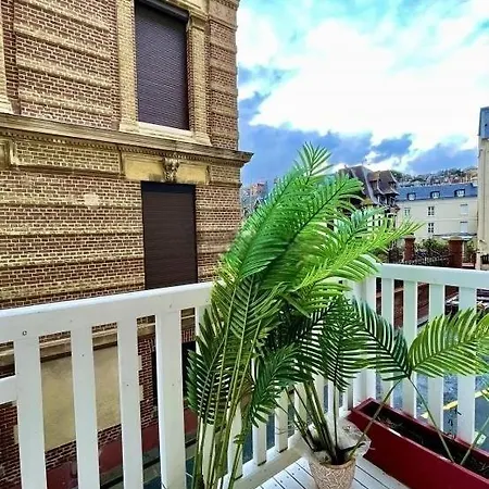 Ton Petit Coin De Paradis Avec Balcon Au Palace