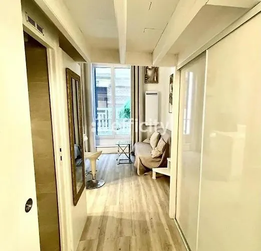 Ton Petit Coin De Paradis Avec Balcon Au Palace Appartement